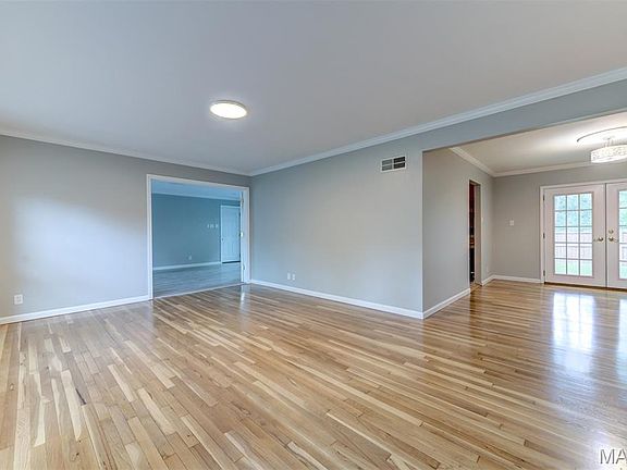 5th image of 810 Louwen Dr