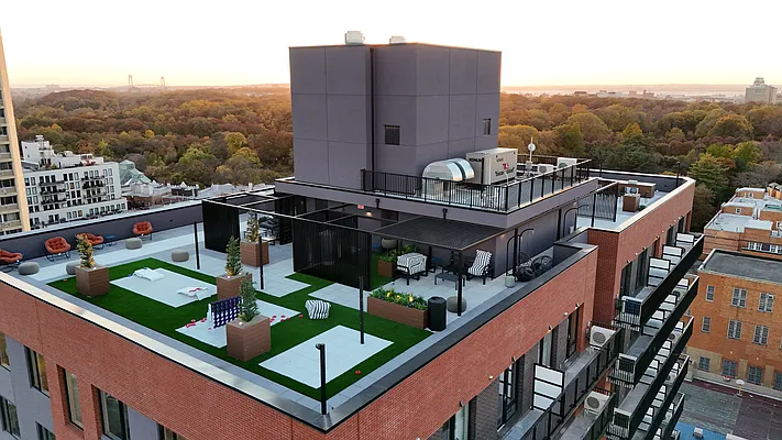 Rented by Carroll Development Leasing LLC | media 39