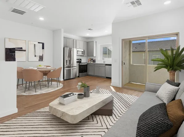 2825 W Eagle Talon Road, Phoenix, AZ 85085