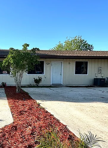 105 Woodley Ave Photo 1