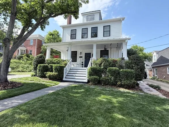 4045 21st St N, Arlington, VA 22207