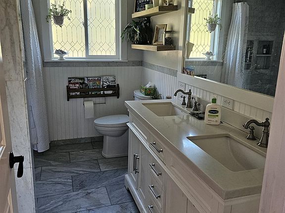 2nd image of 62 Country Ln