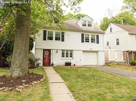 3rd image of 105 Smull Ave