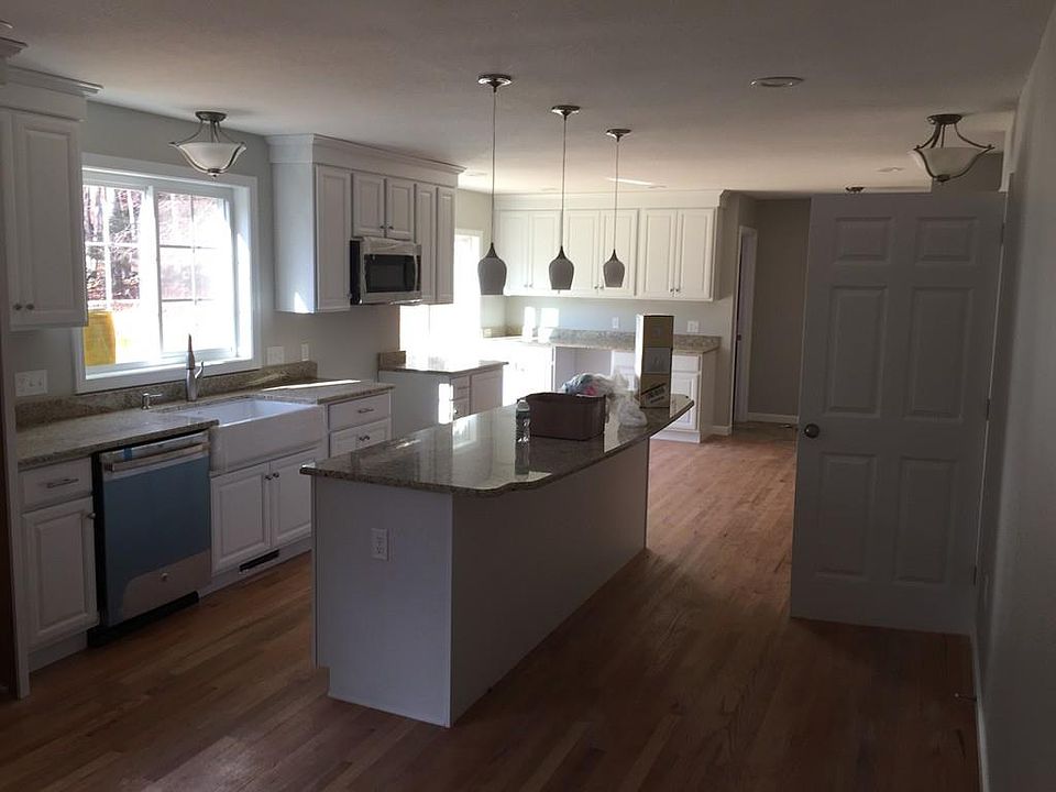 2nd image of 145 Thayer Rd
