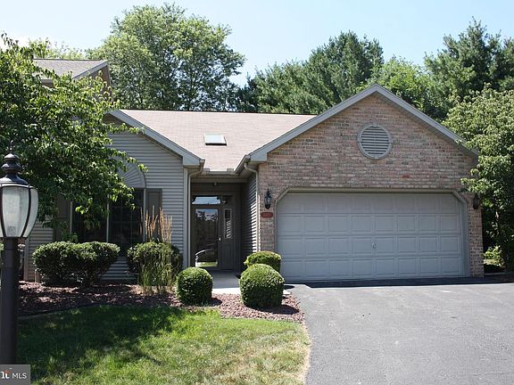 2nd image of 6452 Whisper Wood Ln