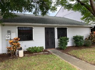 4708 Stonepointe Pl, Tampa, FL 33634