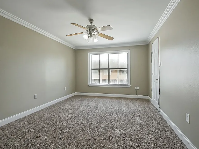 13080 Burgess Ave #8 — Photo 10