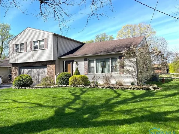 621 Pasteur Ave, Bowling Green, OH 43402