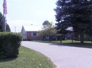 6693 Crestwood Ln, Cheboygan, MI 49721