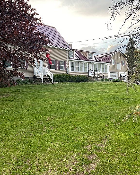 2nd image of 208 Mercer Rd