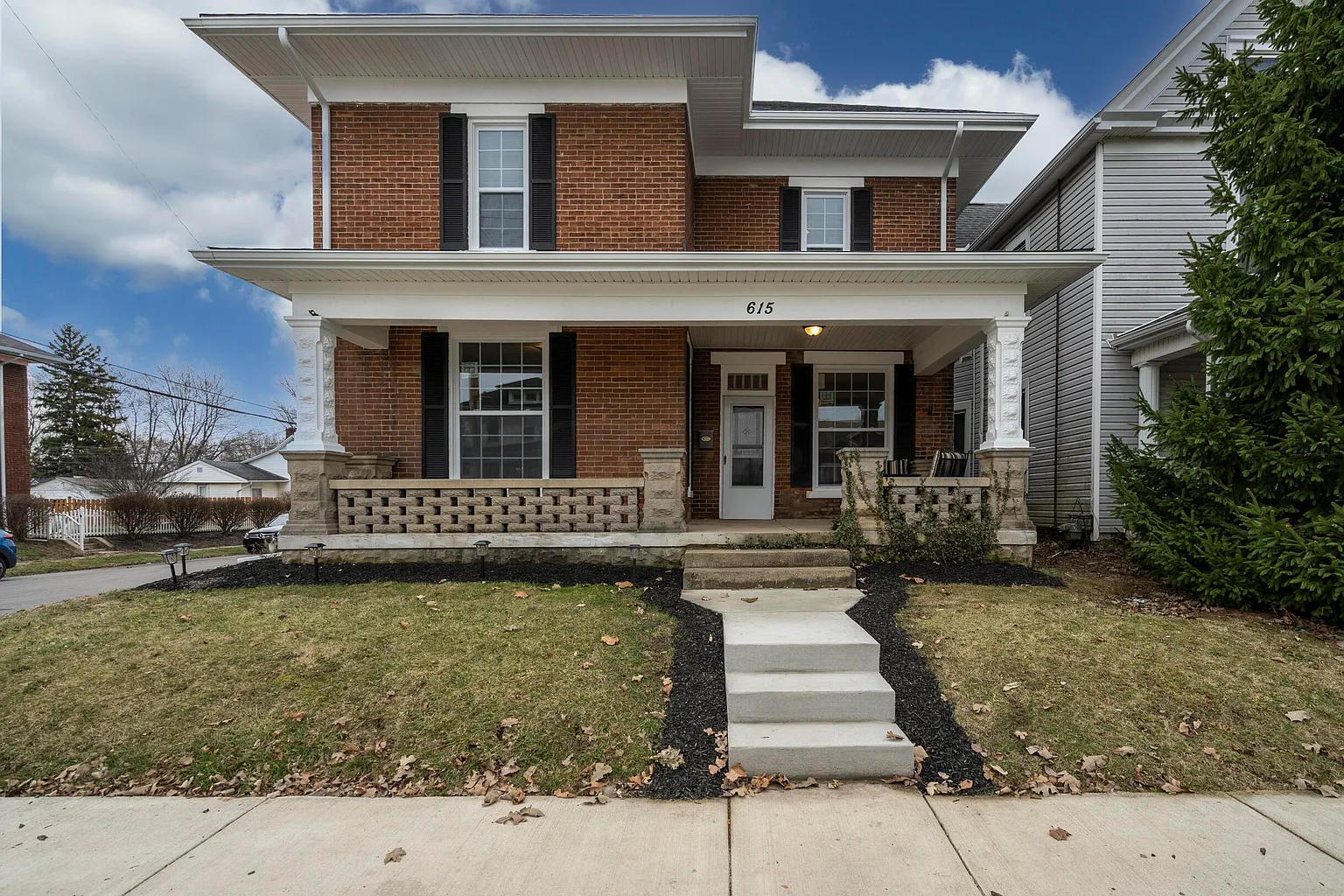 615 Washington Ave photo 1