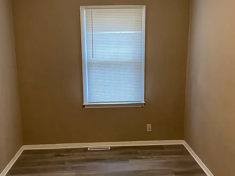 10401 Richmond Ave — Photo 8