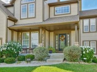 20826 W 100th St, Lenexa, KS 66220