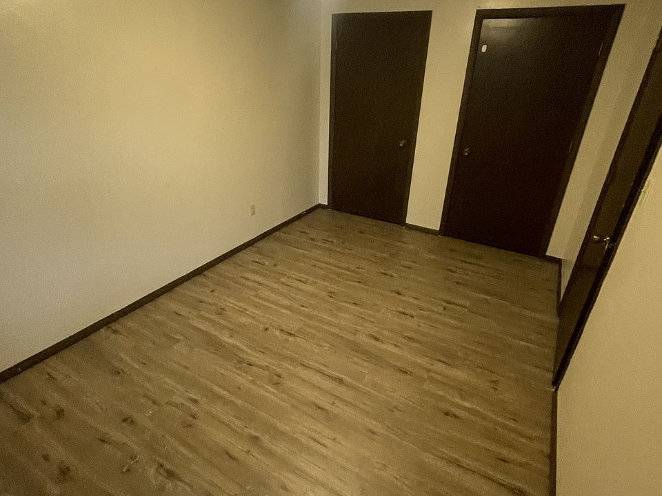 2nd image of 100 Aspen Ct