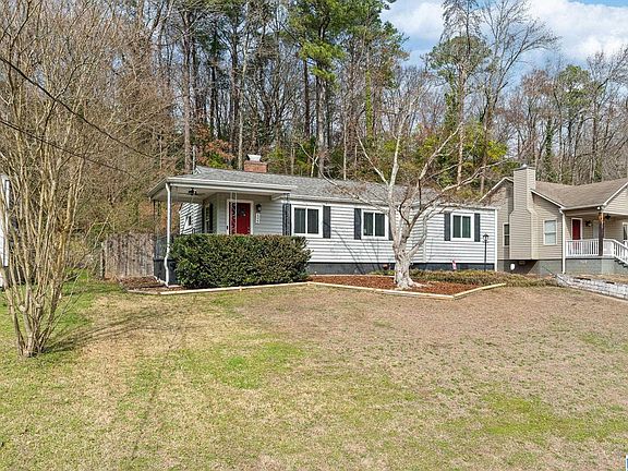 2nd image of 1322 Cresthill Rd