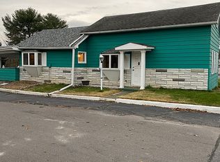 507 McAlpine St, Avoca, PA 18641