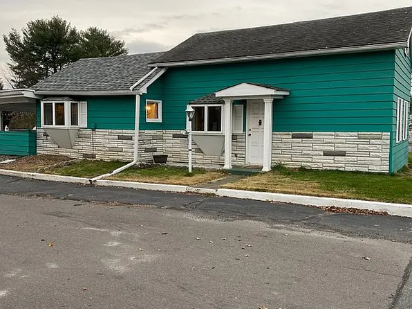 507 McAlpine St, Avoca, PA 18641