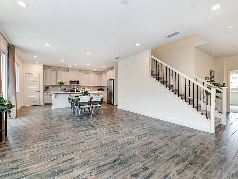 4025 Trinity Alps Way — Photo 8