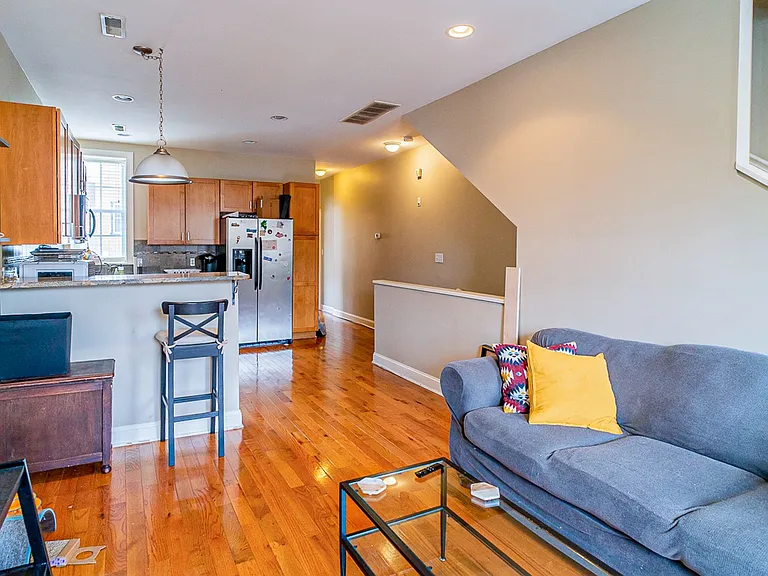 1708 Federal Street — Photo 7