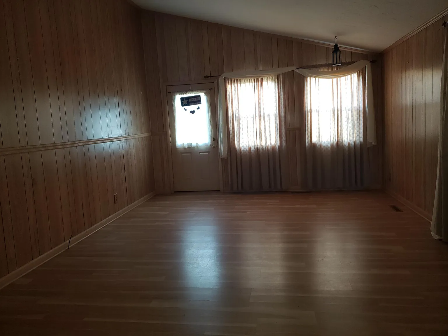 1131 Denver Dr photo 1