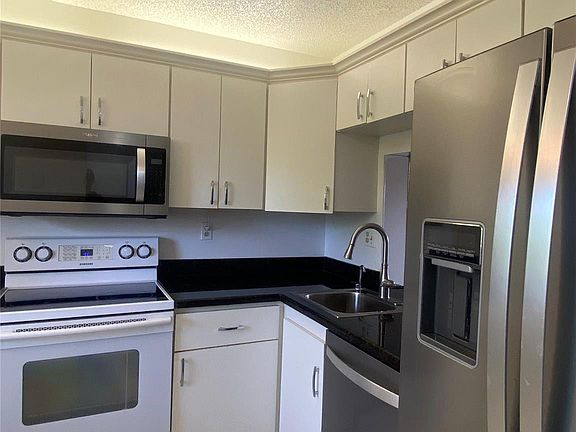 3rd image of 3000 NW 42nd Avenue #B408