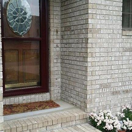 5th image of 819 W Brookshire Dr