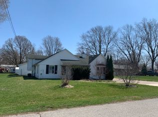 404 N West St, Tremont, IL