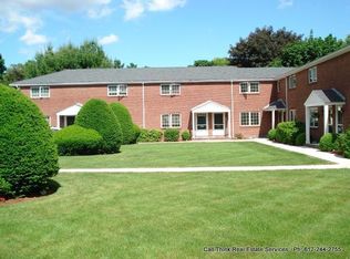 18 Linden St, Wellesley, MA 02482