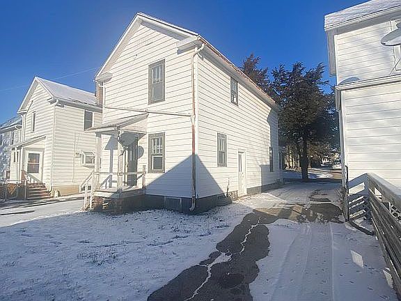 4th image of 843 W Avon St