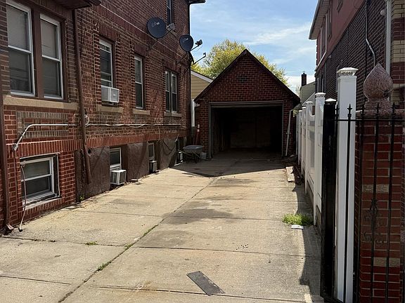 4th image of 13515 127th Street