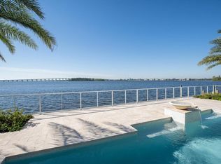 502 River Dr, Vero Beach, FL 32963