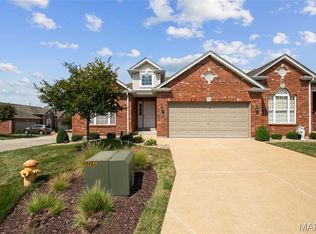 166 Tori Pines Dr, Saint Louis, MO 63129
