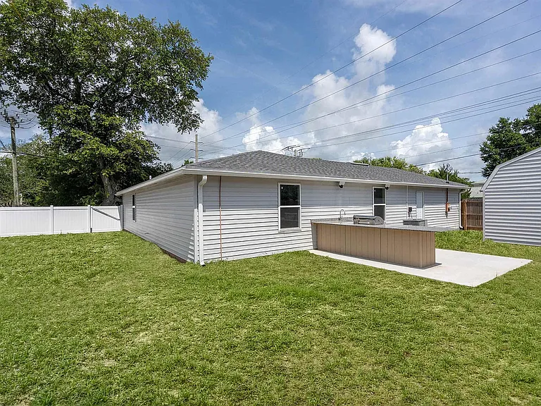 202 Gerona Rd — Photo 21