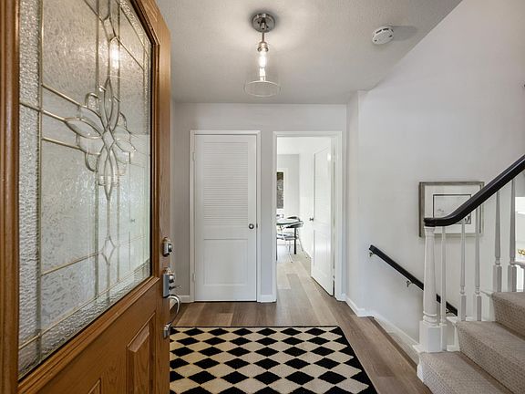 3rd image of 758 Chopin Dr