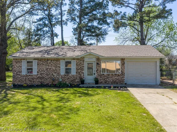 1009 N St, Barling, AR 72923