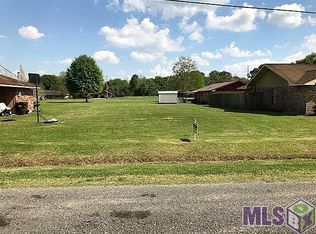 Loretta St, Donaldsonville, LA 70346