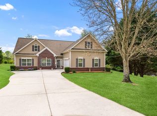 145 Bedford Falls Ct, Jefferson, GA 30549