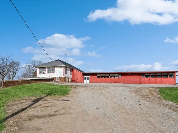 215 Summit St, Otley, IA 50214