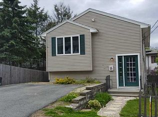 39 Paolino St, Johnston, RI 02919