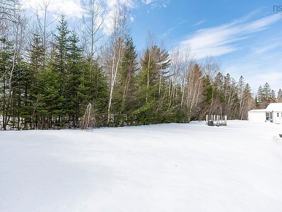 4th image of 1880 Virginia Rd