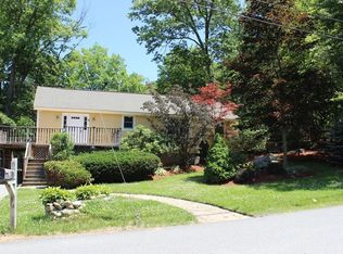 9 Big Indian Rd, Dracut, MA 01826