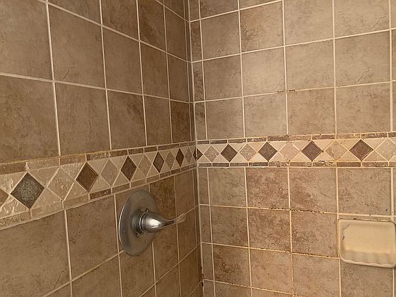 3rd image of 117 McTaggart Dr