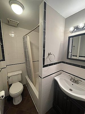 2nd image of 42-02 Broadway #1