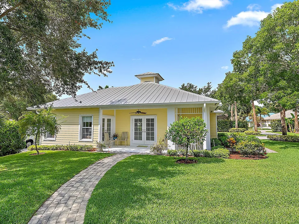 19043 SE Jupiter River Dr #COTTAGE