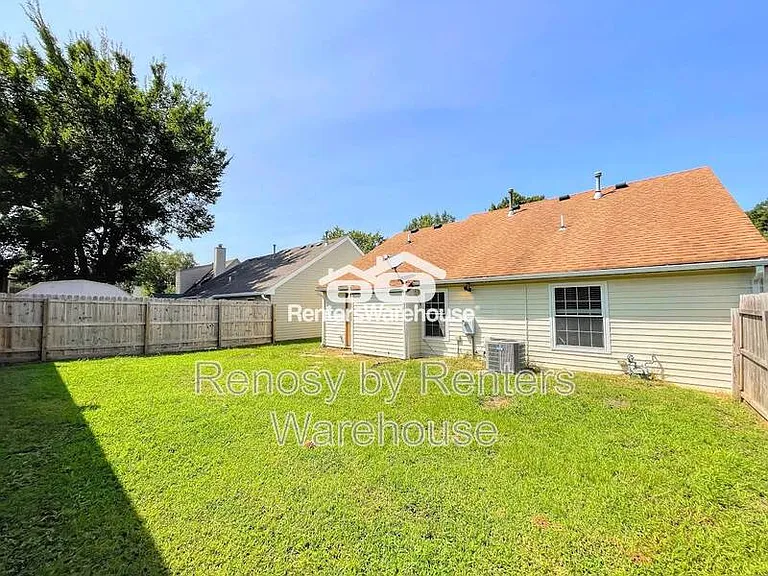 2549 Hunters Run Trl — Photo 35