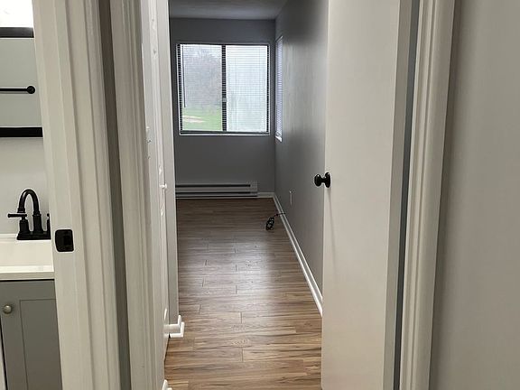 5th image of 357 Village Blvd N