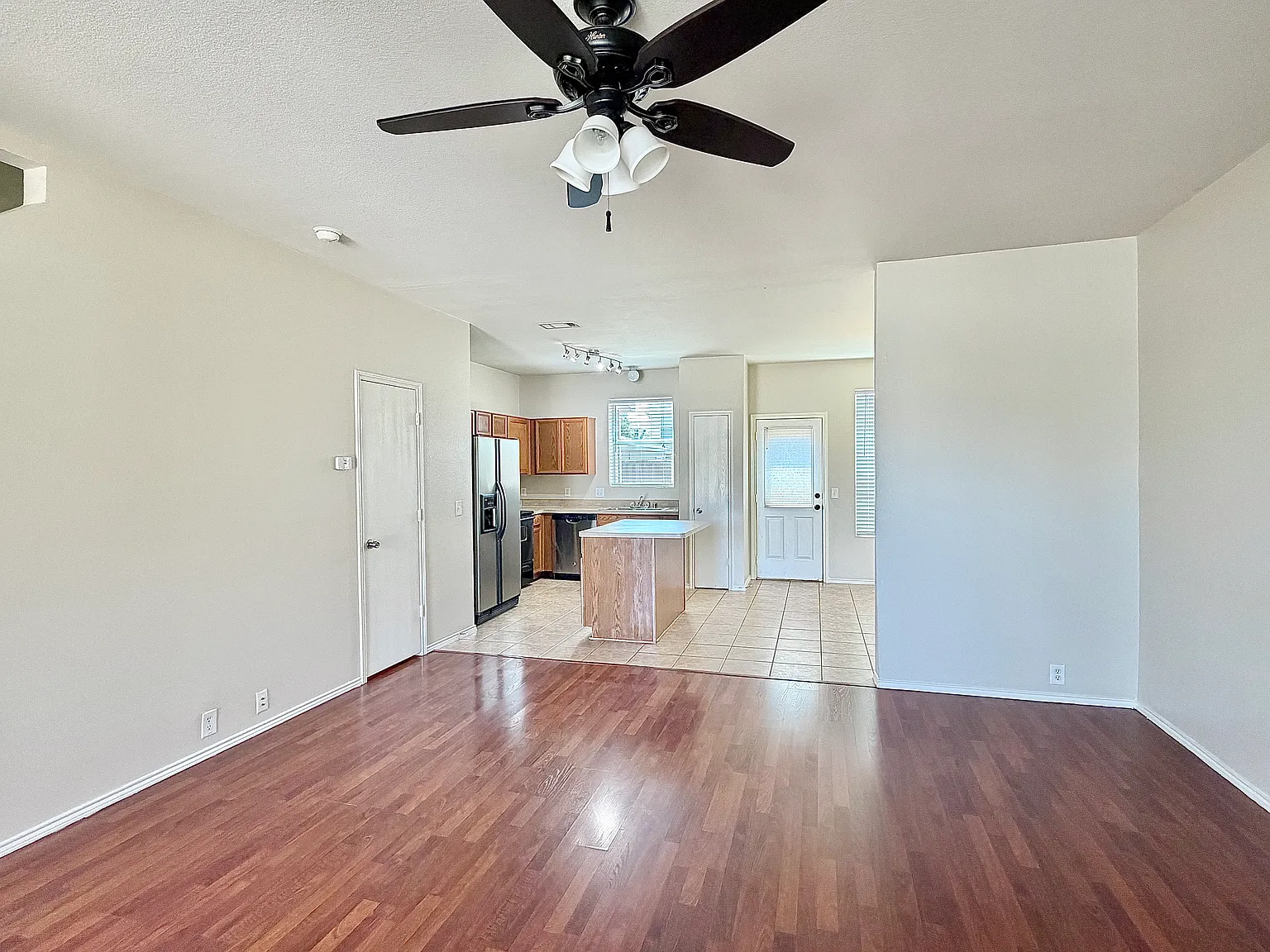 2 bed, 2.5 bath, 1248 sqft, $1,849 — Photo 4