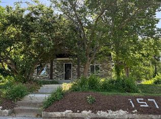 157 Clark Ave, Bonner Springs, KS 66012