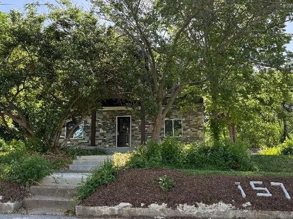 157 Clark Ave, Bonner Springs, KS 66012