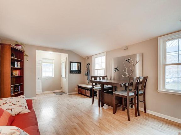 5th image of 2301 Holloway Ave E